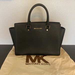 Michael Kors Selma bag